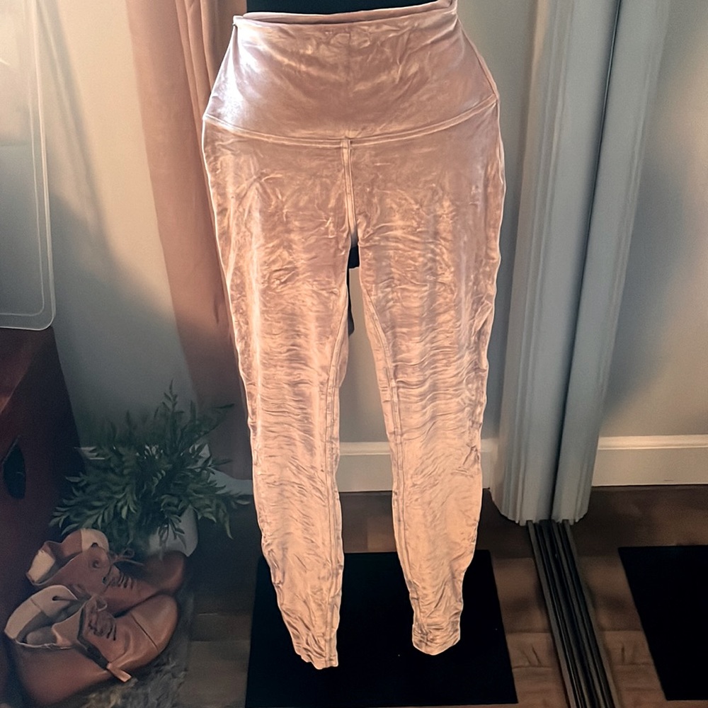 Lululemon pink crushed velvet legging